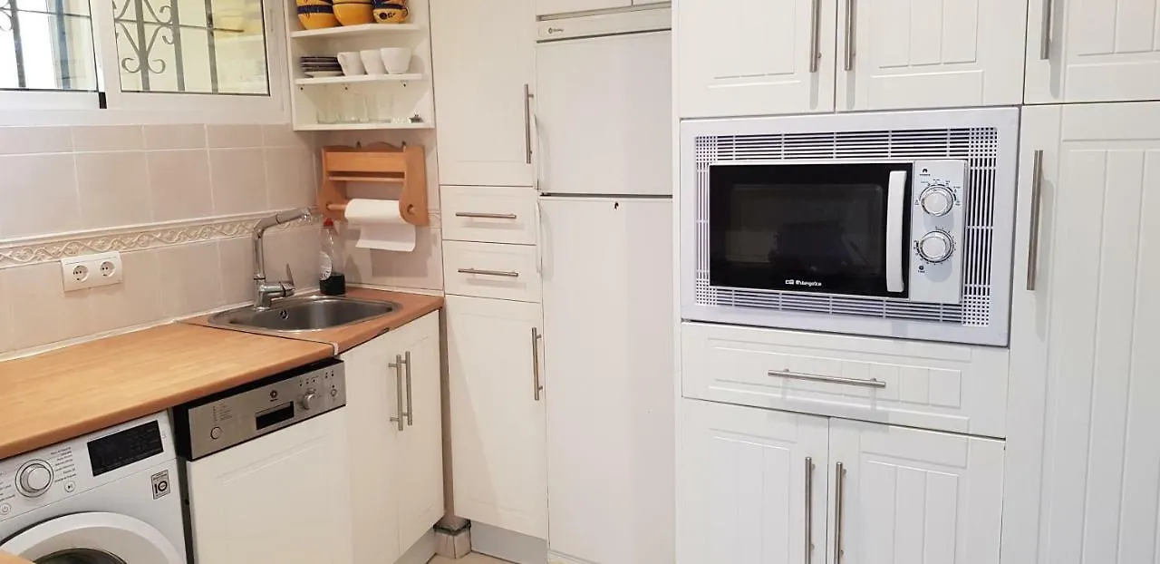 Apartamento Autentico La Perla Playa 베날마데나코스타 0*,  스페인
